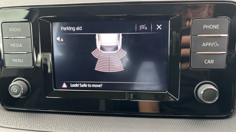 Skoda Fabia 1.0 MPI 80 SE Comfort 5dr Petrol Hatchback